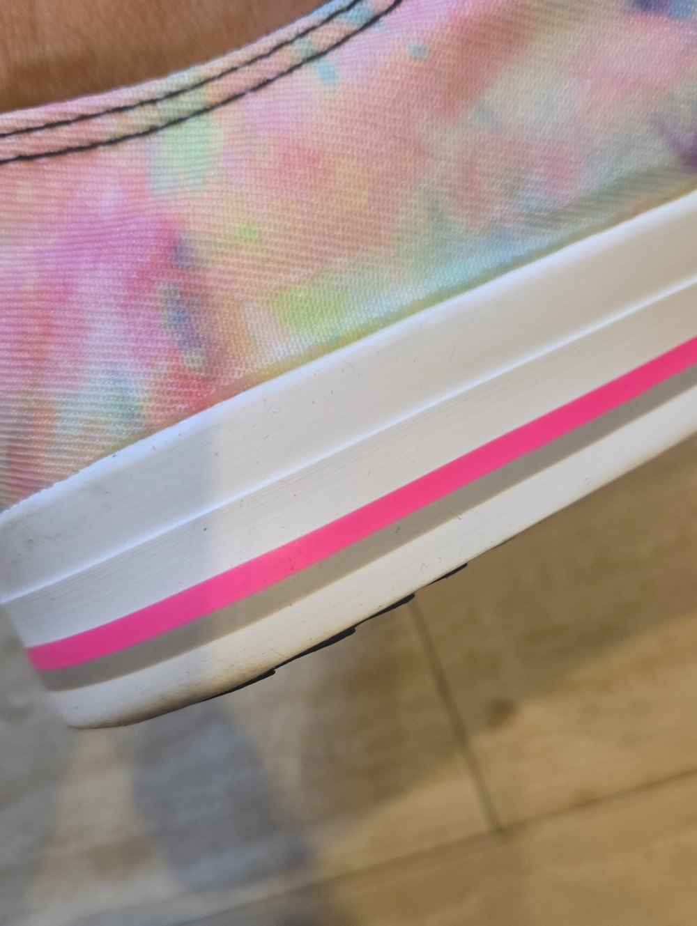FOCO Philadelphia Phillies Pink Tie Dye Sneakers - Picture 12 of 13